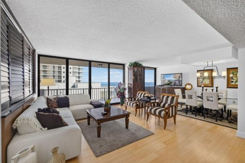 Condo in Riviera Beach, Florida, 2 bedrooms  № 2391987 - photo 2