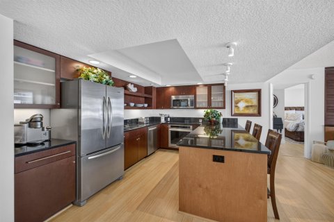 Condo in Riviera Beach, Florida, 2 bedrooms  № 2391987 - photo 12