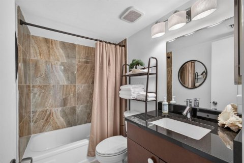 Condo in Riviera Beach, Florida, 2 bedrooms  № 2391987 - photo 22