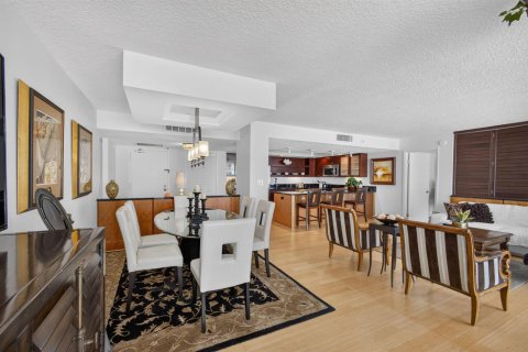 Condo in Riviera Beach, Florida, 2 bedrooms  № 2391987 - photo 24