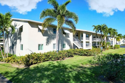 Condo in Boynton Beach, Florida, 2 bedrooms № 2260061