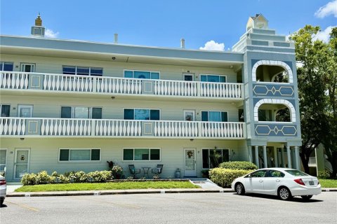 Condominio en venta en Clearwater, Florida, 2 dormitorios, 130.06 m2 № 1817400 - foto 2
