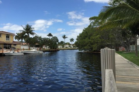 Condominio en alquiler en Pompano Beach, Florida, 1 dormitorio, 65.03 m2 № 1770520 - foto 27