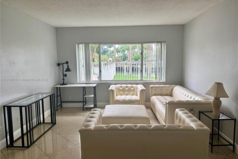 Condominio en alquiler en Pompano Beach, Florida, 1 dormitorio, 65.03 m2 № 1770520 - foto 5