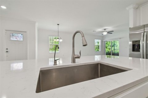 Casa en venta en Land O' Lakes, Florida, 2 dormitorios, 150.04 m2 № 2298311 - foto 19