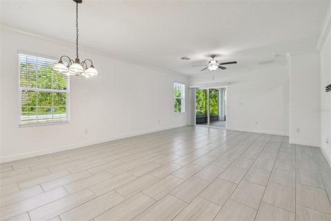 Casa en venta en Land O' Lakes, Florida, 2 dormitorios, 150.04 m2 № 2298311 - foto 8