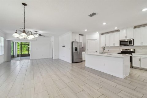 Casa en venta en Land O' Lakes, Florida, 2 dormitorios, 150.04 m2 № 2298311 - foto 6