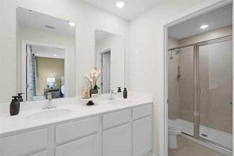 Touwnhouse à vendre à DeLand, Floride: 3 chambres, 154.5 m2 № 2372891 - photo 13