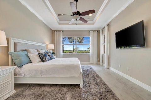 House in Bradenton, Florida 3 bedrooms, 319.68 sq.m. № 1854694 - photo 30