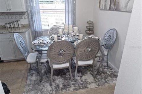 Casa en venta en DeLand, Florida, 5 dormitorios, 125.7 m2 № 1677813 - foto 9
