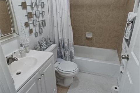 Casa en venta en DeLand, Florida, 5 dormitorios, 125.7 m2 № 1677813 - foto 4