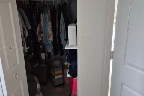 Купить кондоминиум в Хайалиа, Флорида 3 спальни, 110.18м2, № 2044828 - фото 11