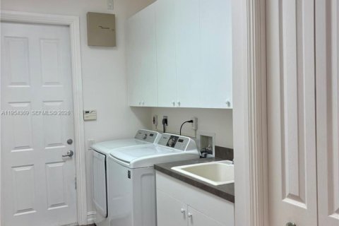 Villa ou maison à louer à Tequesta, Floride: 3 chambres, 212.37 m2 № 2085280 - photo 13