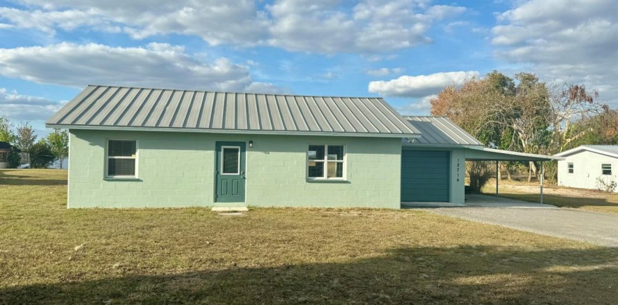 House in Sebring, Florida 2 bedrooms, 113.71 sq.m. № 2173735