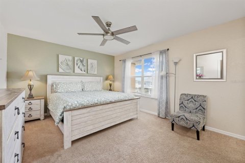 Townhouse in Davenport, Florida 4 bedrooms, 137.68 sq.m. № 1901407 - photo 8