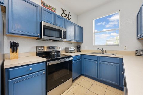 Townhouse in Davenport, Florida 4 bedrooms, 137.68 sq.m. № 1901407 - photo 5
