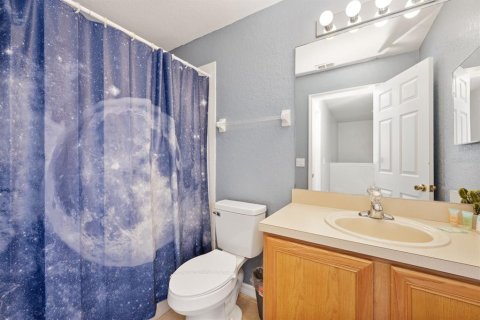 Townhouse in Davenport, Florida 4 bedrooms, 137.68 sq.m. № 1901407 - photo 14