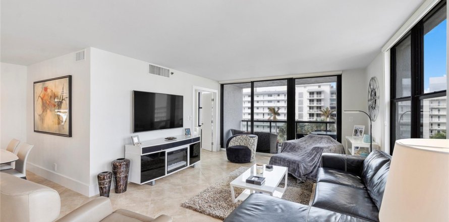 Condo à Highland Beach, Floride, 3 chambres № 963713