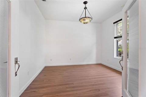 Casa en alquiler en Orlando, Florida, 4 dormitorios, 187.2 m2 № 1880581 - foto 13