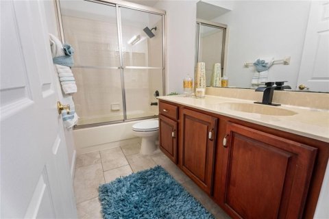 Casa en alquiler en Orlando, Florida, 4 dormitorios, 187.2 m2 № 1880581 - foto 9