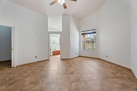 Casa en alquiler en Orlando, Florida, 4 dormitorios, 187.2 m2 № 1880581 - foto 28