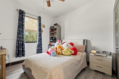 Adosado en venta en Miami Lakes, Florida, 3 dormitorios, 147.53 m2 № 2013735 - foto 14