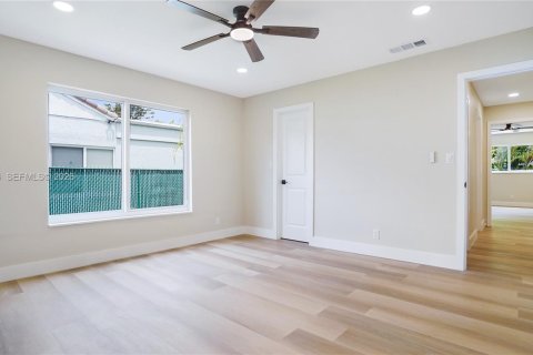 Villa ou maison à vendre à Sunrise, Floride: 3 chambres, 176.61 m2 № 2146491 - photo 25