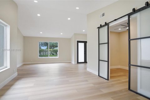 Villa ou maison à vendre à Sunrise, Floride: 3 chambres, 176.61 m2 № 2146491 - photo 8