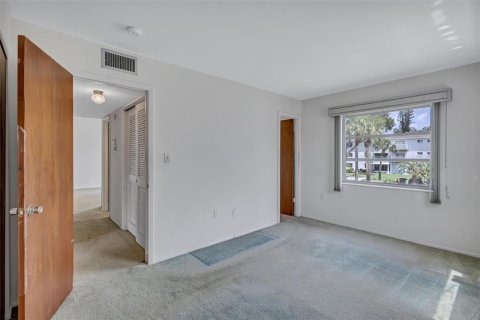 Condo in Bradenton, Florida, 2 bedrooms № 2111352 - photo 20