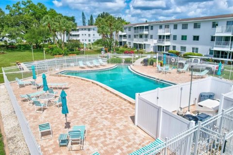 Condo in Bradenton, Florida, 2 bedrooms № 2111352 - photo 26