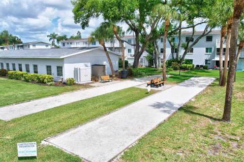 Condo in Bradenton, Florida, 2 bedrooms № 2111352 - photo 28