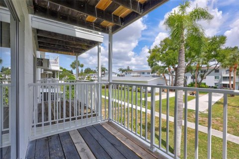 Condo in Bradenton, Florida, 2 bedrooms № 2111352 - photo 16
