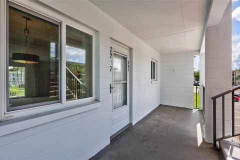 Condo in Bradenton, Florida, 2 bedrooms № 2111352 - photo 4