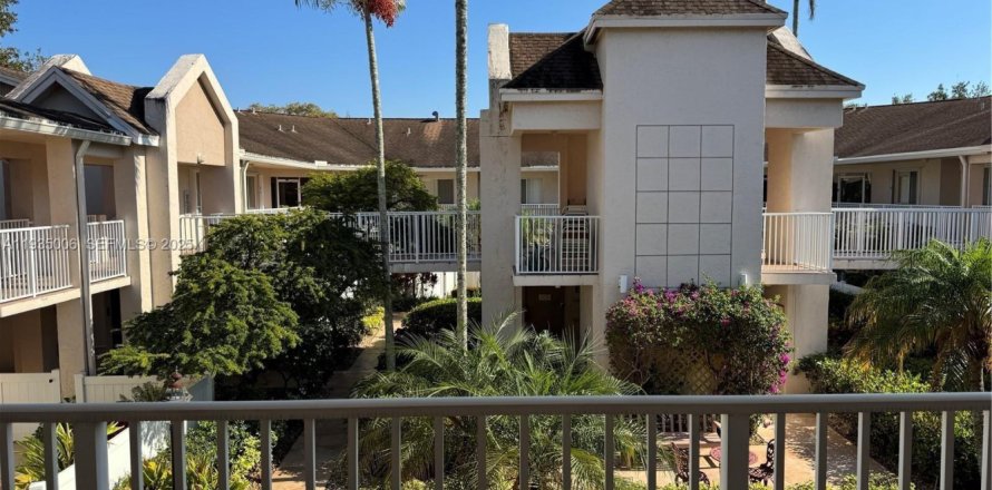 Condo à Tamarac, Floride, 2 chambres № 2035860