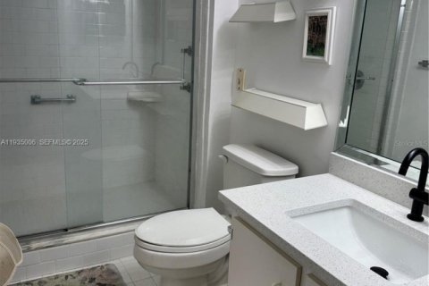 Copropriété à vendre à Tamarac, Floride: 2 chambres, 110.27 m2 № 2035860 - photo 12