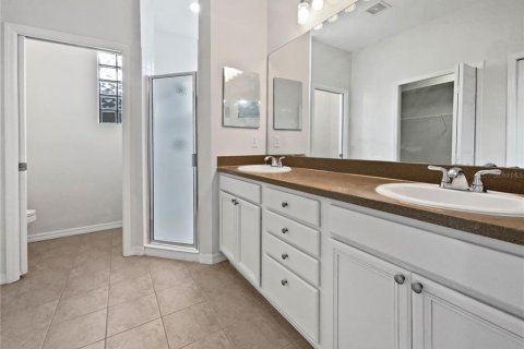 House in Sarasota, Florida 2 bedrooms, 154.96 sq.m. № 1884013 - photo 7
