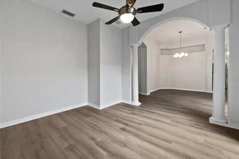 House in Sarasota, Florida 2 bedrooms, 154.96 sq.m. № 1884013 - photo 16