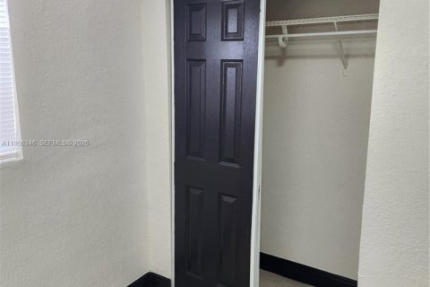 Casa en alquiler en Florida City, Florida, 3 dormitorios, 60.39 m2 № 2012041 - foto 7