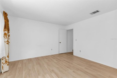 Villa ou maison à vendre à Port Charlotte, Floride: 3 chambres, 146.23 m2 № 2142385 - photo 14