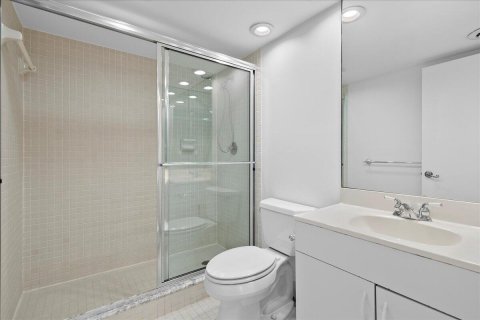 Condo in West Palm Beach, Florida, 2 bedrooms  № 2368481 - photo 10