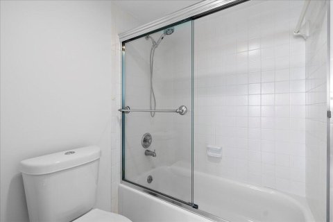 Condo in West Palm Beach, Florida, 2 bedrooms  № 2368481 - photo 24