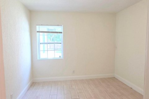Villa ou maison à louer à Fort Lauderdale, Floride: 2 chambres, 114.36 m2 № 2439276 - photo 18