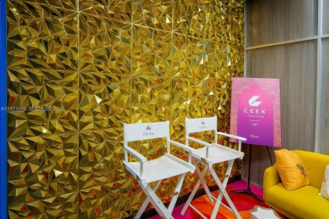 Immobilier commercial à Doral, Floride № 2039048