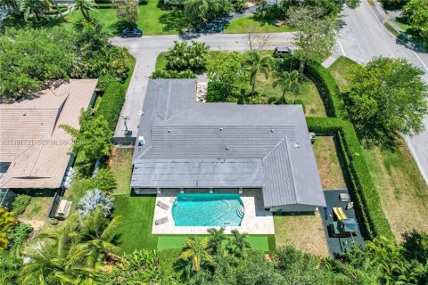 Casa en venta en Pinecrest, Florida, 5 dormitorios, 259.1 m2 № 2060670 - foto 25