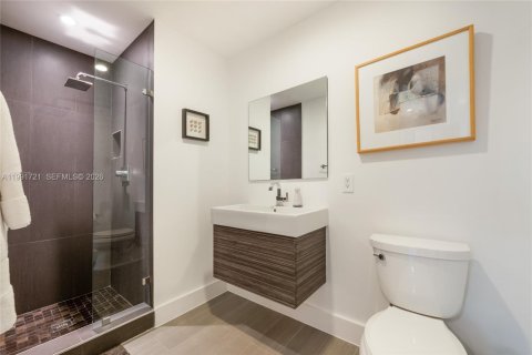 Casa en venta en Pinecrest, Florida, 5 dormitorios, 259.1 m2 № 2060670 - foto 17