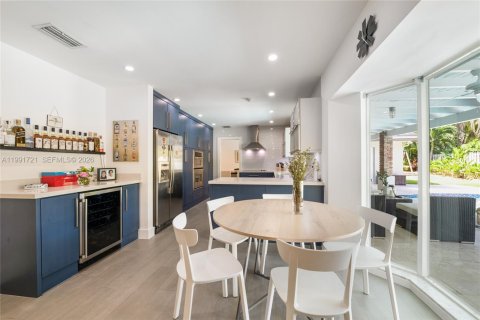 Casa en venta en Pinecrest, Florida, 5 dormitorios, 259.1 m2 № 2060670 - foto 13