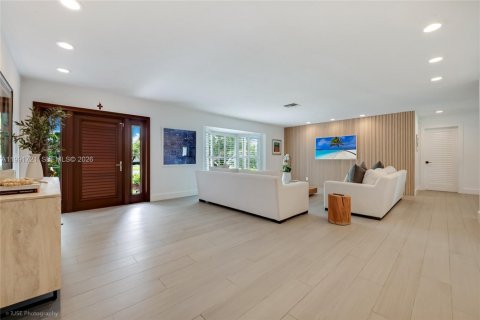 Casa en venta en Pinecrest, Florida, 5 dormitorios, 259.1 m2 № 2060670 - foto 9