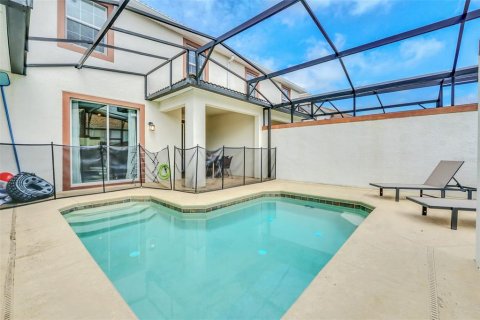 Touwnhouse à vendre à Davenport, Floride: 4 chambres, 176.7 m2 № 1626372 - photo 1