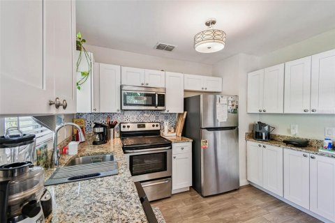 House in Clearwater, Florida 2 bedrooms, 91.04 sq.m. № 1912219 - photo 18