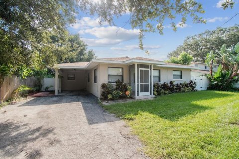 House in Clearwater, Florida 2 bedrooms, 91.04 sq.m. № 1912219 - photo 4